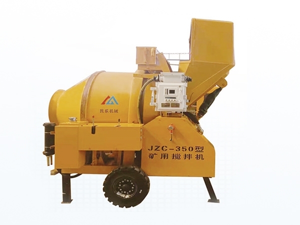 礦用濕噴臺(tái)車(chē)，礦用混凝土泵，礦用攪拌機(jī)發(fā)貨
